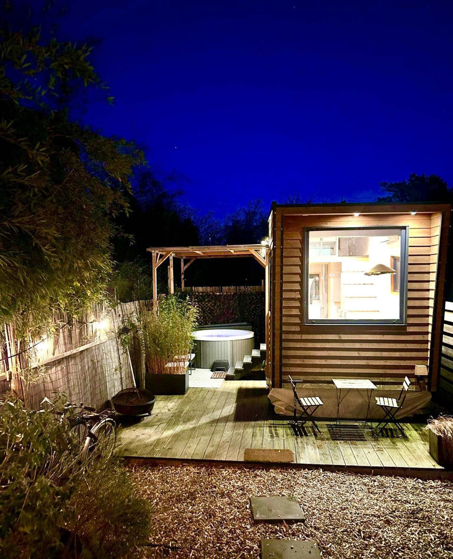 Tiny House With Garden And Jacuzzi Near Amsterdam Vila Vijfhuizen Exterior foto